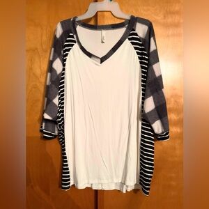 Stylish Women's Black and White Top
